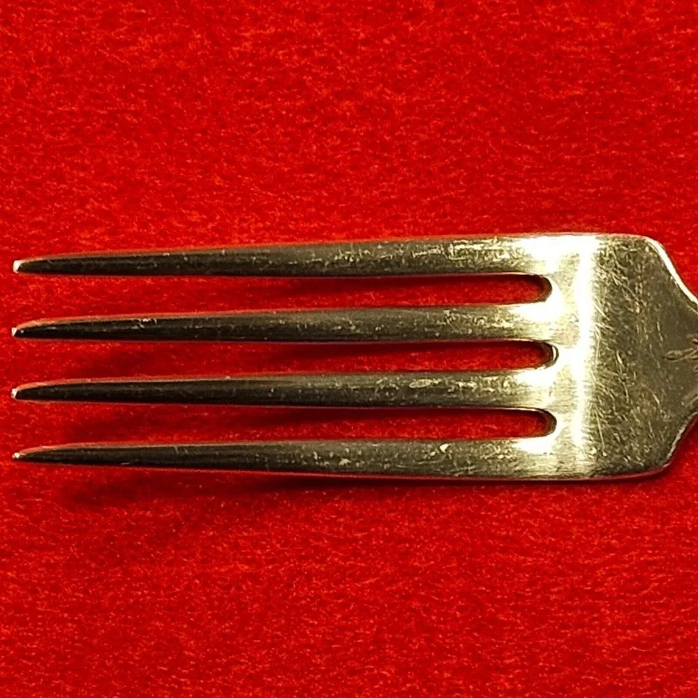 Reed & Barton Silver-Plate Silverware Lot of 11 Dinner Forks w/silvercloth -RARE